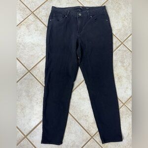 1822 Women’s Black Jeans Size 14